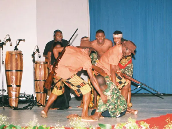 Angola Fest Show 2004