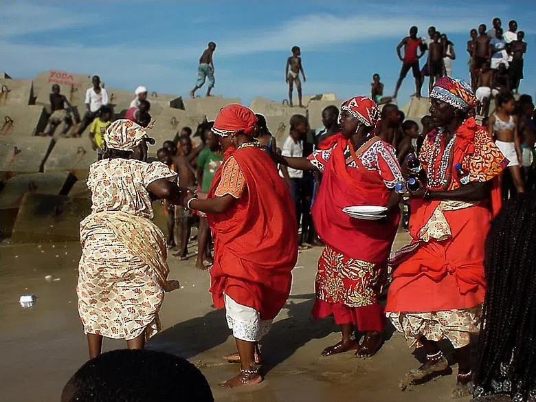 Ambundu